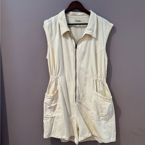 Noble Cream Sleeveless Jumpsuit